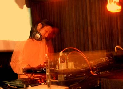 DSCF3563.jpg - 05 Apr 2005