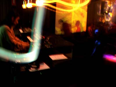 DSCF3576.jpg - 05 Apr 2005