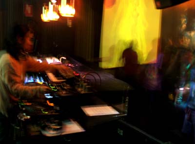 DSCF3605.jpg - 05 Apr 2005