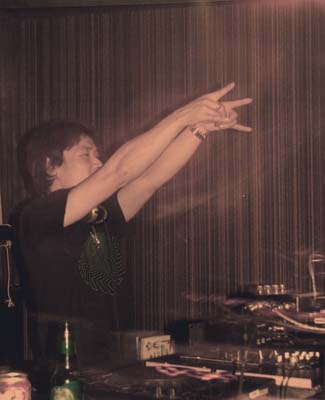 DSCF3632.jpg - 05 Apr 2005