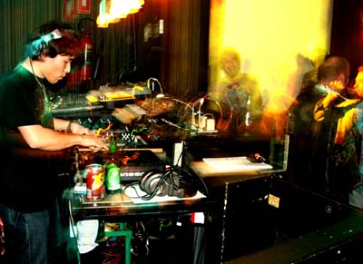 DSCF3642.jpg - 05 Apr 2005