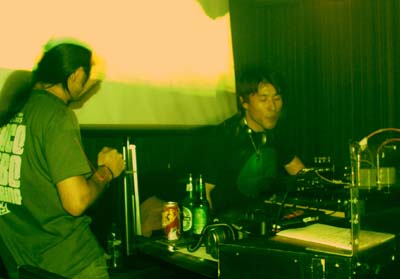 DSCF3655.jpg - 05 Apr 2005