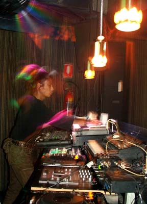 DSCF3698.jpg - 05 Apr 2005