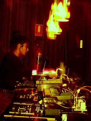 DSCF3702.jpg - 05 Apr 2005