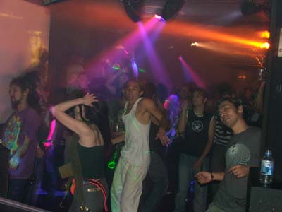 DSCF3732.jpg - 05 Apr 2005